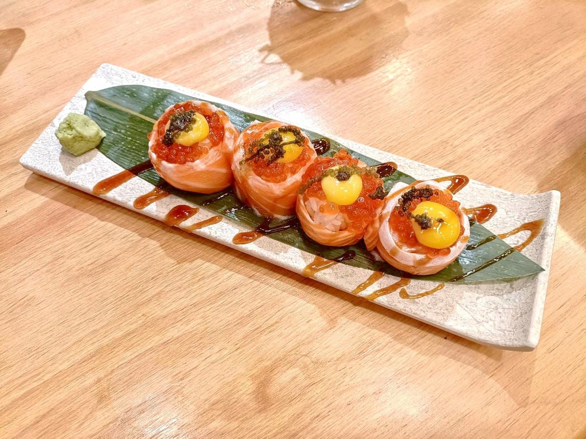 台北忠孝新生美食|今日魚市 光華三創店。日出松露鮭魚親子壽司 台北忠孝新生美食|今日魚市 光華三創店。日出松露鮭魚親子壽司