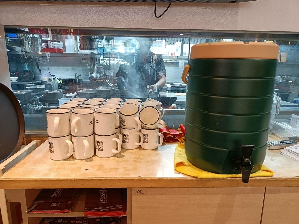 台北中山區美食|不二老罈酸菜魚第七號 南京店。酸辣過癮的酸菜