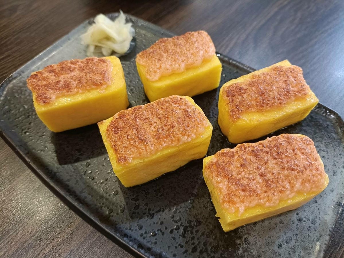 板橋美食|悅勝丼飯、生魚片、壽司專賣-板橋店。大推山海丼、干