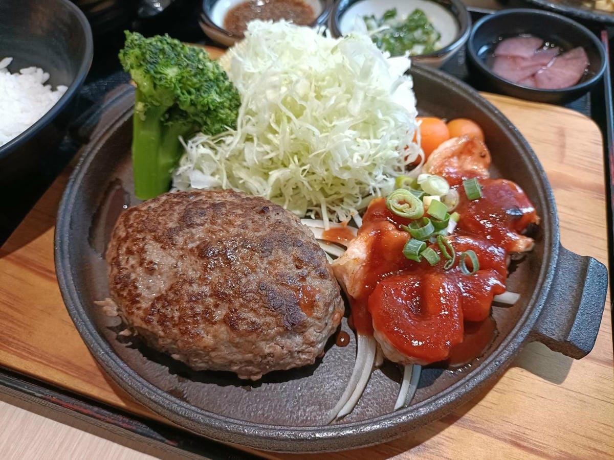 台北中山區美食|加藤食堂和牛漢堡排專賣。70%日本和牛搭配上