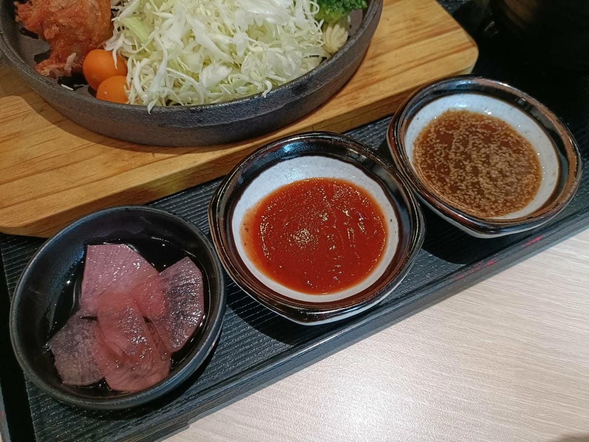 台北中山區美食|加藤食堂和牛漢堡排專賣。70%日本和牛搭配上