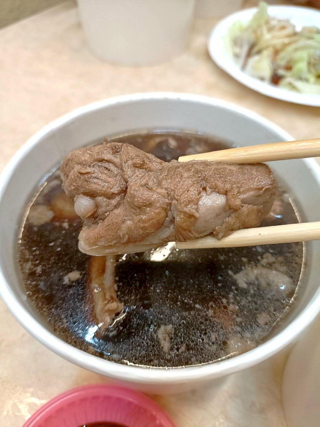 台北士林區美食|海友十全排骨。人潮如流水川川不息、湯頭十足藥 台北士林區美食|海友十全排骨。人潮如流水川川不息、湯頭十足藥