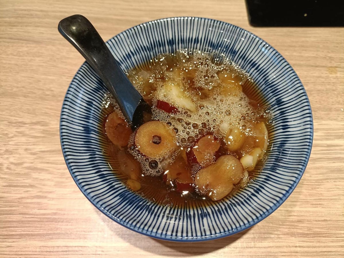 板橋美食|瘋一鍋飲茶鍋物 板橋環球店。火鍋和手搖飲的完美結合