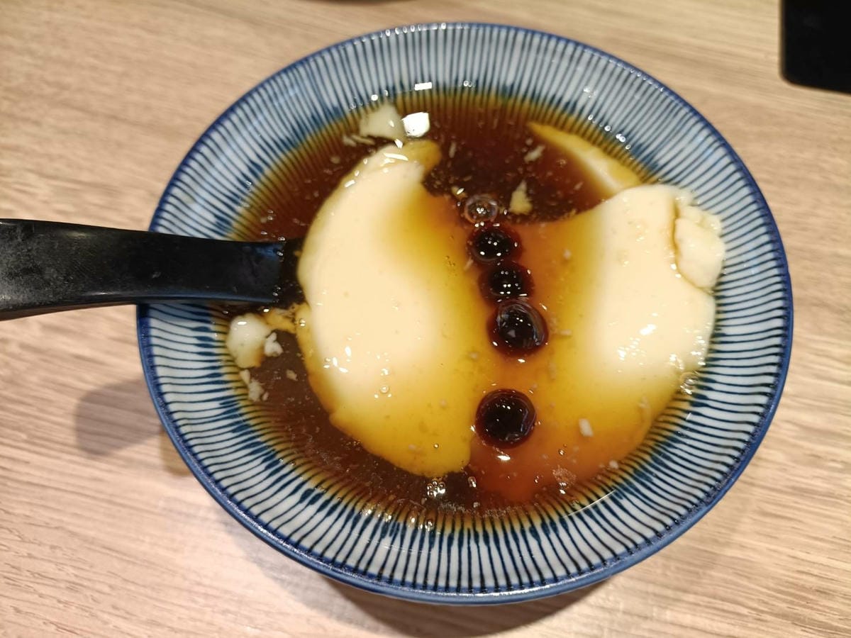 板橋美食|瘋一鍋飲茶鍋物 板橋環球店。火鍋和手搖飲的完美結合