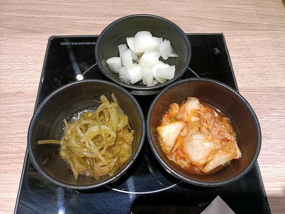 板橋美食|瘋一鍋飲茶鍋物 板橋環球店。火鍋和手搖飲的完美結合