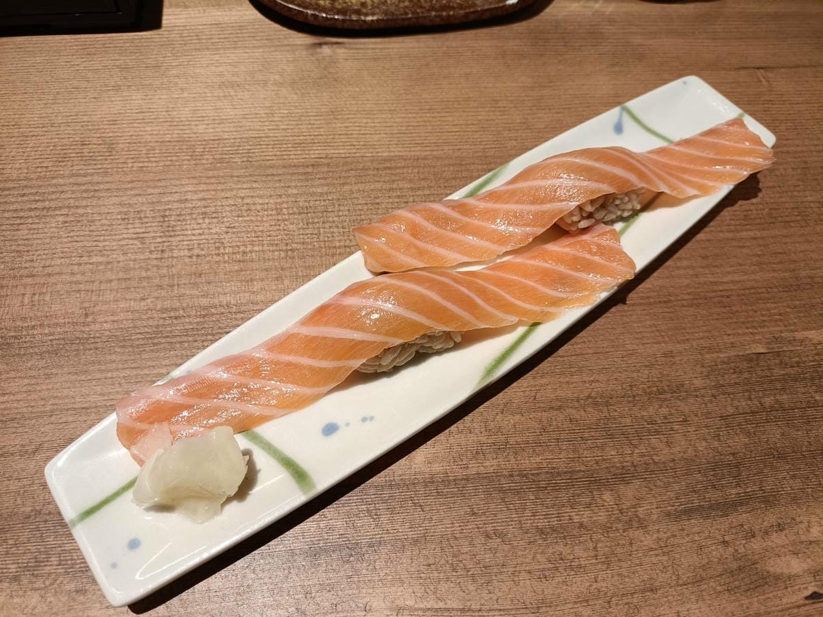 新北市新莊區美食|魚君 さかなくん 新莊宏匯店。限定星期三鮭 新北市新莊區美食|魚君 さかなくん 新莊宏匯店。限定星期三鮭