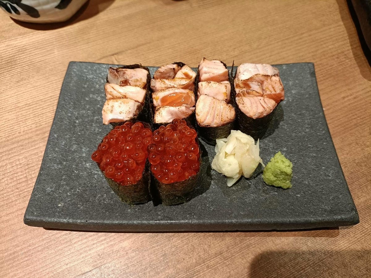 新北市新莊區美食|魚君 さかなくん 新莊宏匯店。限定星期三鮭 新北市新莊區美食|魚君 さかなくん 新莊宏匯店。限定星期三鮭