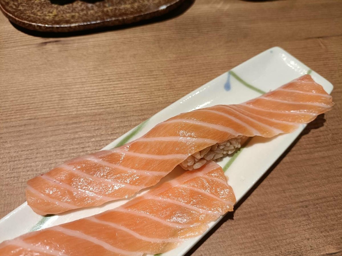 新北市新莊區美食|魚君 さかなくん 新莊宏匯店。限定星期三鮭 新北市新莊區美食|魚君 さかなくん 新莊宏匯店。限定星期三鮭