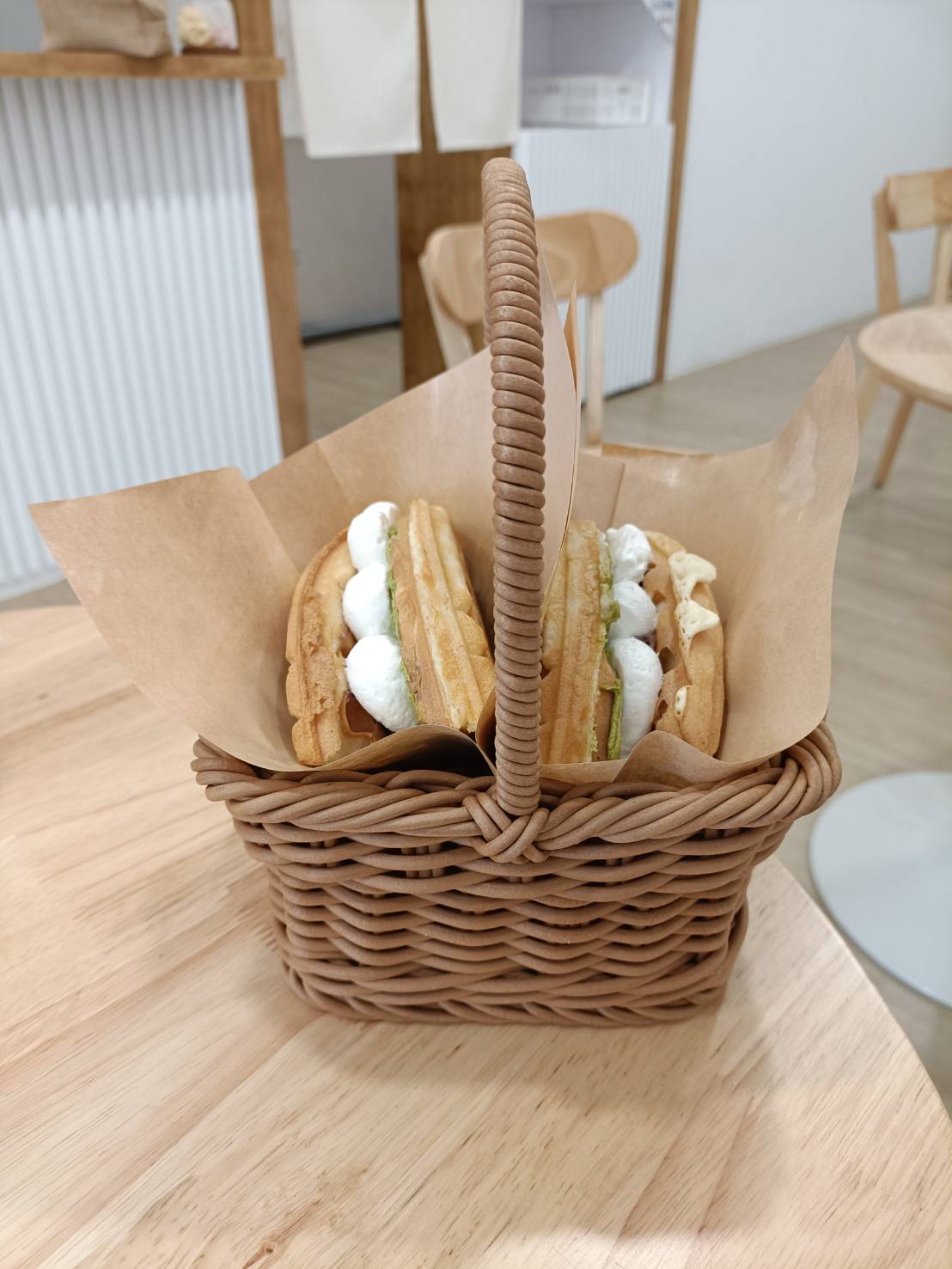 桃園甜點|町家鬆屋。現點現做的「米」鬆餅!首推抹茶紅豆鮮奶油! - 第8張圖 桃園甜點|町家鬆屋。現點現做的「米」鬆餅!首推抹茶紅豆鮮奶油!