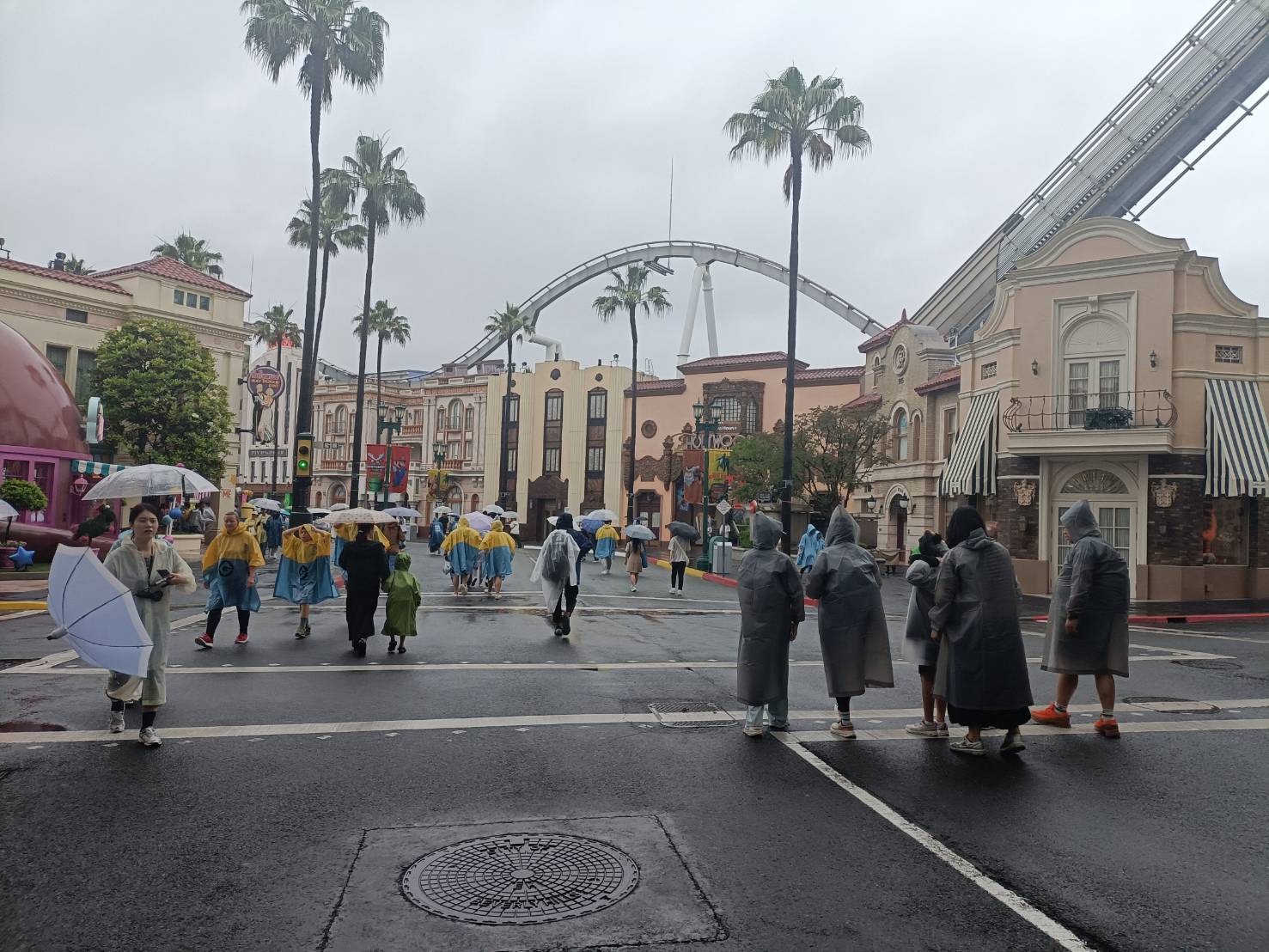 2025大阪|日本環球影城 ユニバーサル・スタジオ・ジャパン。今天影城下大雨…真的是「游」玩一整天呀!