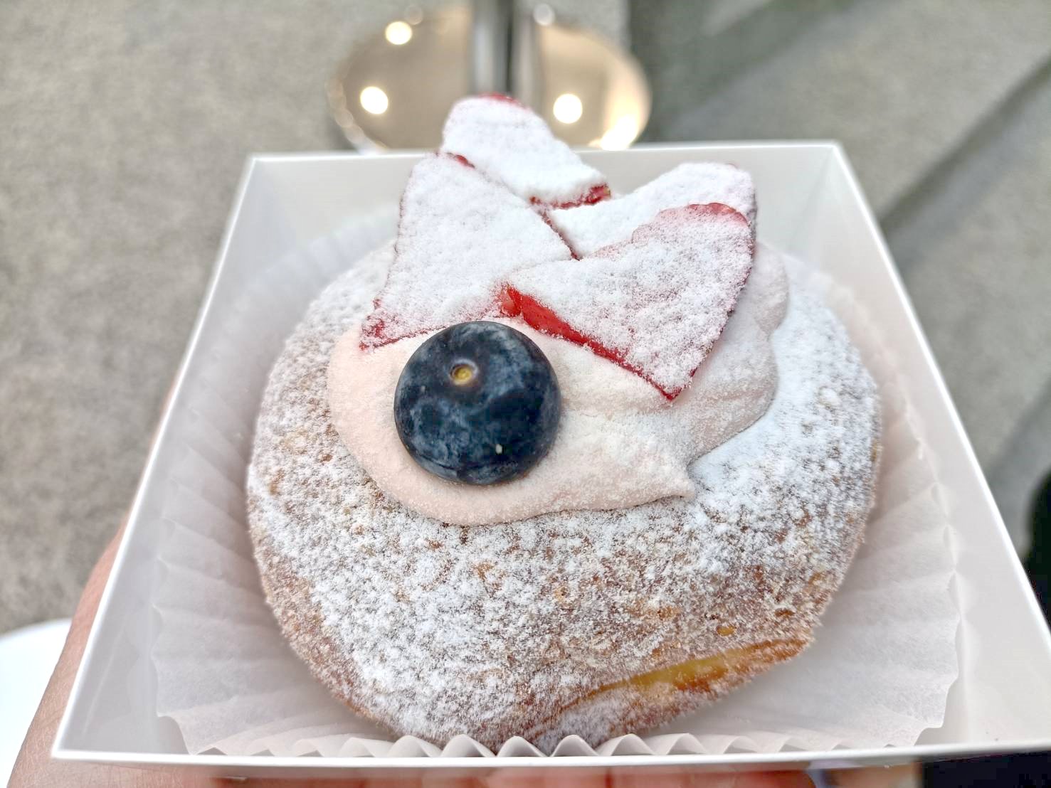 台中甜點|DAYKEY DONUT 日式「生」甜甜圈專門店。首推極生乳酪蛋沙拉「鹹」的口味喔! - 第8張圖 台中甜點|DAYKEY DONUT 日式「生」甜甜圈專門店。首推極生乳酪蛋沙拉「鹹」的口味喔!