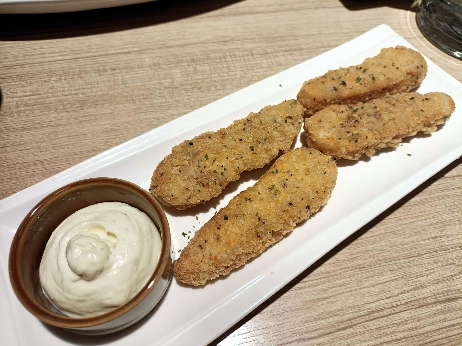 板橋美食|洋朵義式廚坊-板橋文化店。主餐有披薩、義大利麵、燉飯，只要加168元就可享用餐包、湯品、飲品和甜品喔!