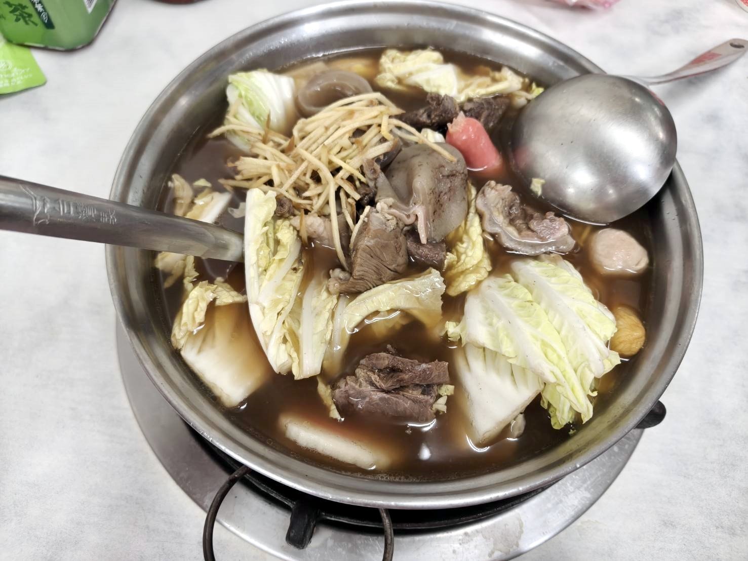 台中美食|呂記正宗岡山羊肉爐羊肉快炒店。當歸羊肉火鍋湯頭濃郁沒得比!飄出其香就讓狂你流口水~牛蒡、苦瓜炒羊肉好吃到想再續盤! - 第7張圖 台中美食|呂記正宗岡山羊肉爐羊肉快炒店。當歸羊肉火鍋湯頭濃郁沒得比!飄出其香就讓狂你流口水~牛蒡、苦瓜炒羊肉好吃到想再續盤!