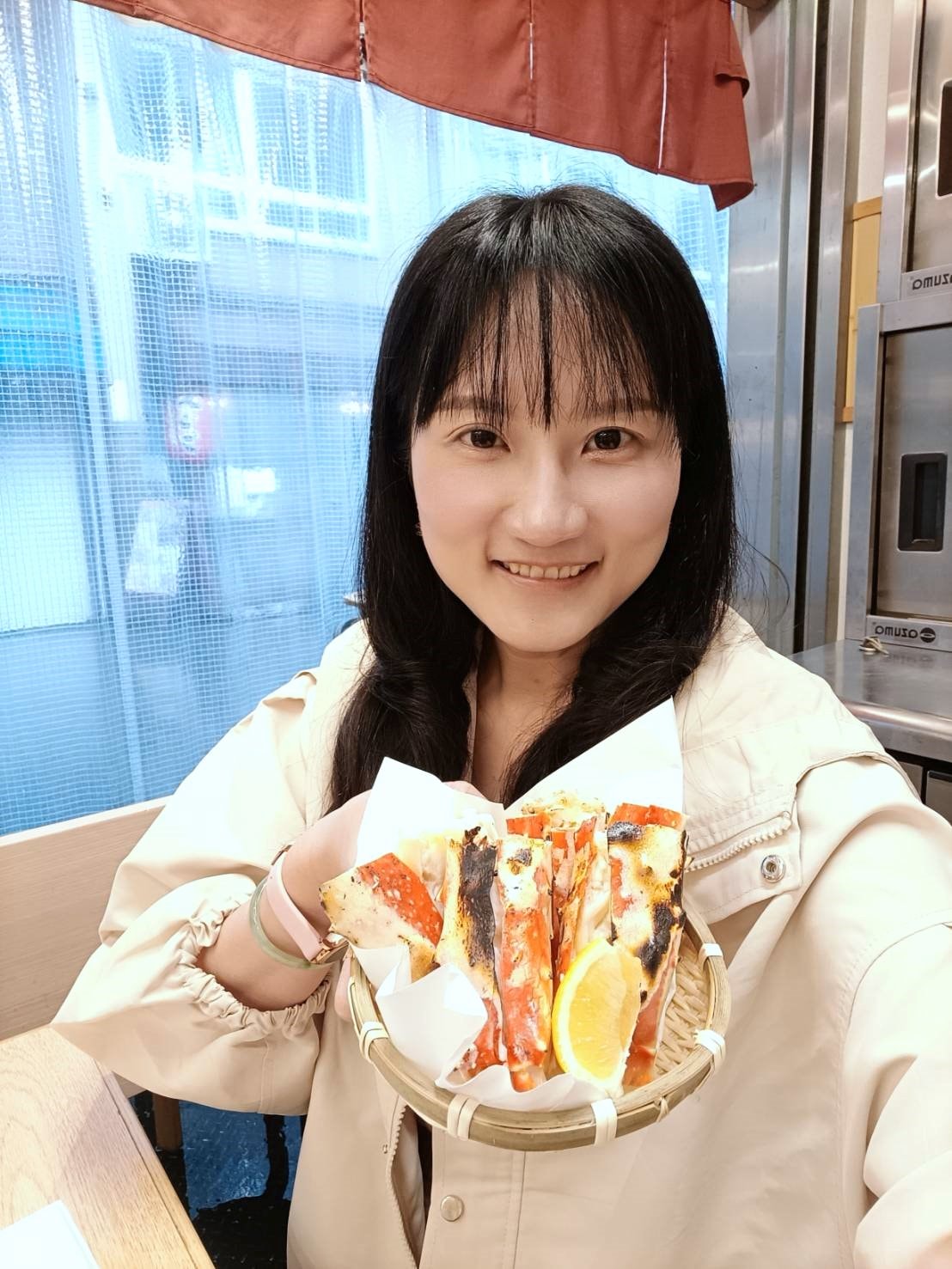 2025大阪|黑門市場開吃!黑銀まぐろや吃油脂豐富的鮪魚腹肉、八十島吃新鮮的現烤帝王蟹腳、Cinderella Croissant(クシンデレラ ロワッサン)爆餡北海道奶油可頌必吃! - 第12張圖 2025大阪|黑門市場開吃!黑銀まぐろや吃油脂豐富的鮪魚腹肉、八十島吃新鮮的現烤帝王蟹腳、Cinderella Croissant(クシンデレラ ロワッサン)爆餡北海道奶油可頌必吃!