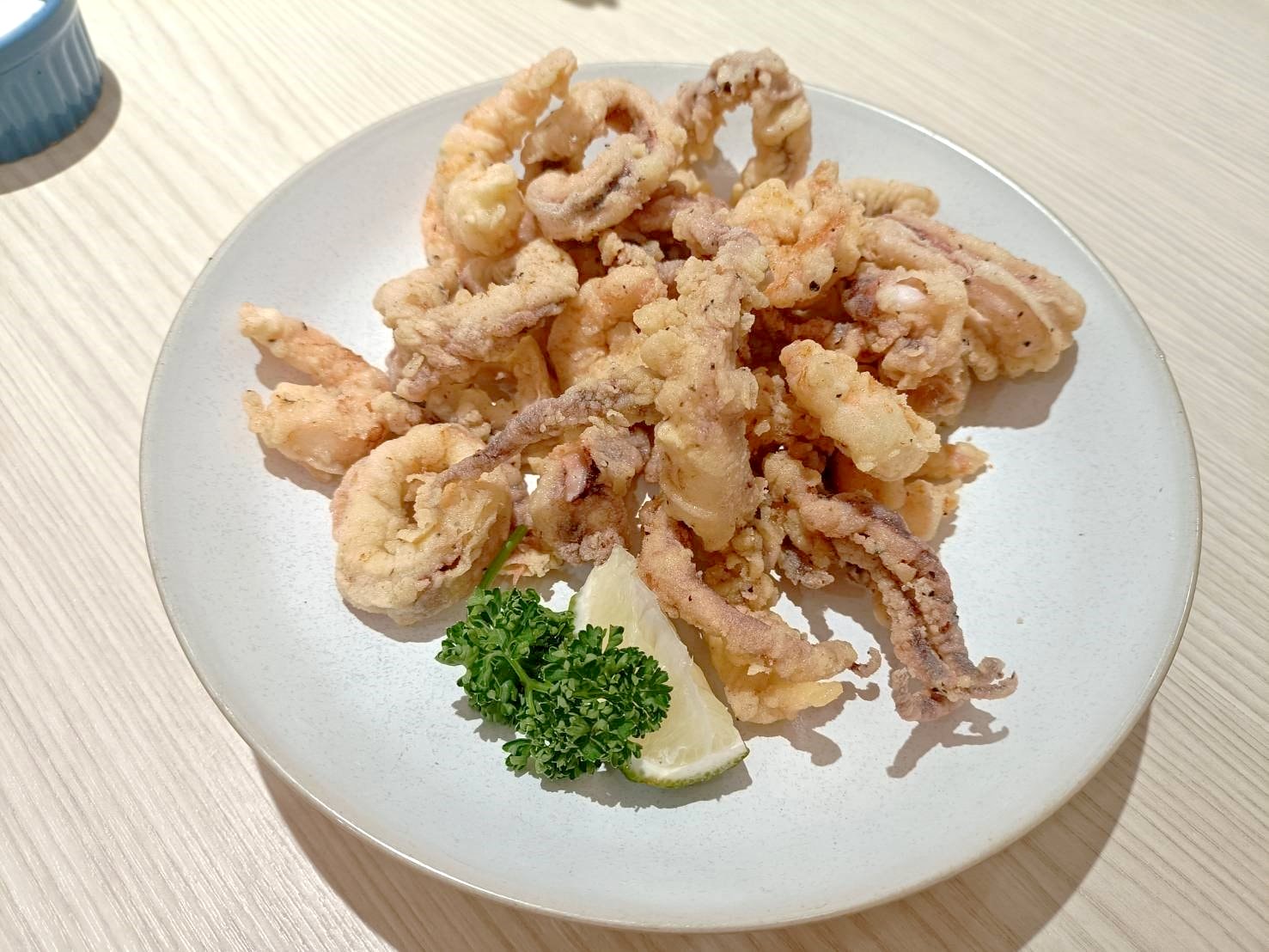 新竹甜點|woosa洋食パンケーキ 屋莎洋食鬆餅屋-新竹巨城店。像雲朵般澎鬆的鬆餅~軟呼、軟呼的!
