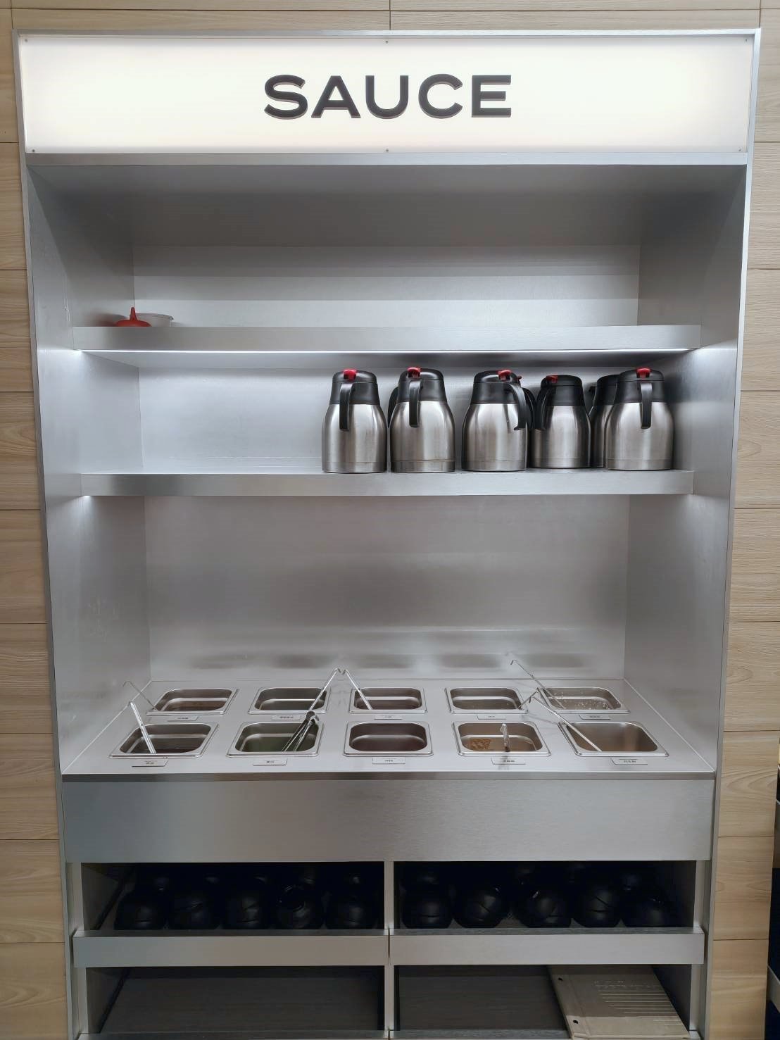台北中山區美食|大喫鍋物-台北中山店。台式火鍋專賣~喜愛藥膳鍋的朋友快來品嚐!剝皮辣椒鍋也超推!