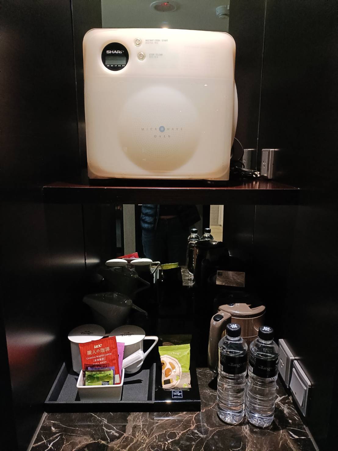 天閣酒店 台中館 THE Tango Hotels。天威客房、天鷹套房,房內迷你吧皆可免費使用、客房浴室皆附有按摩浴缸和電視喔! - 第8張圖 天閣酒店 台中館 THE Tango Hotels。天威客房、天鷹套房,房內迷你吧皆可免費使用、客房浴室皆附有按摩浴缸和電視喔!