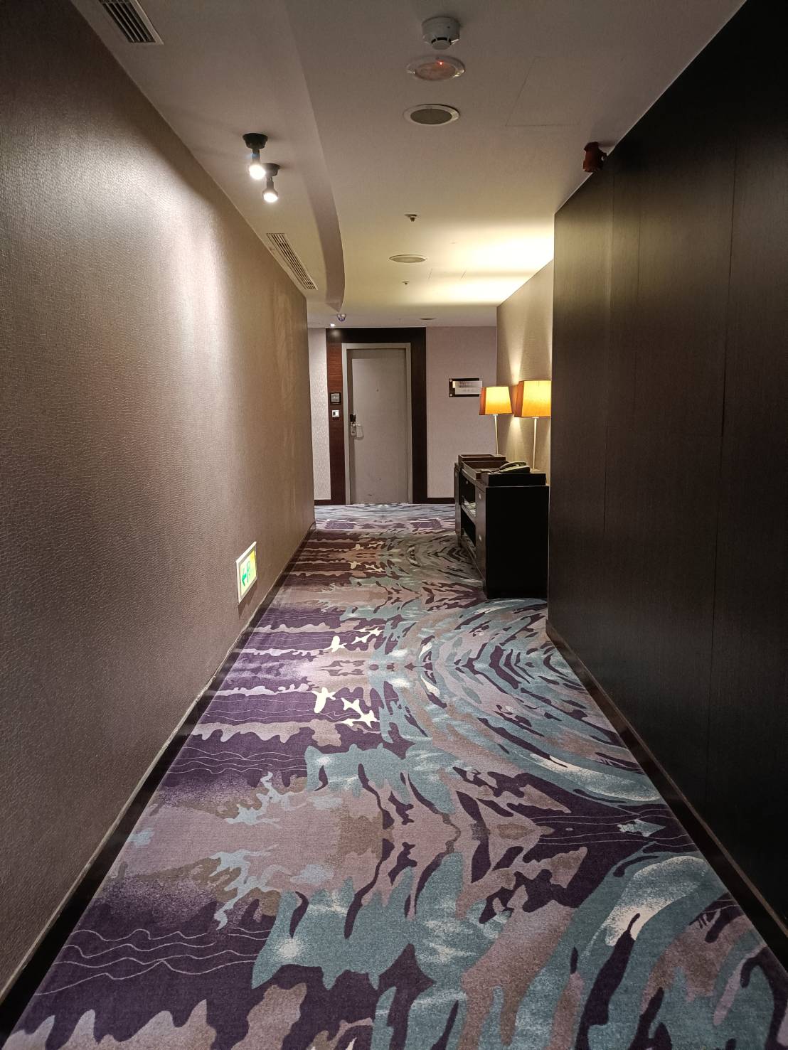 天閣酒店 台中館 THE Tango Hotels。天威客房、天鷹套房,房內迷你吧皆可免費使用、客房浴室皆附有按摩浴缸和電視喔! - 第3張圖 天閣酒店 台中館 THE Tango Hotels。天威客房、天鷹套房,房內迷你吧皆可免費使用、客房浴室皆附有按摩浴缸和電視喔!