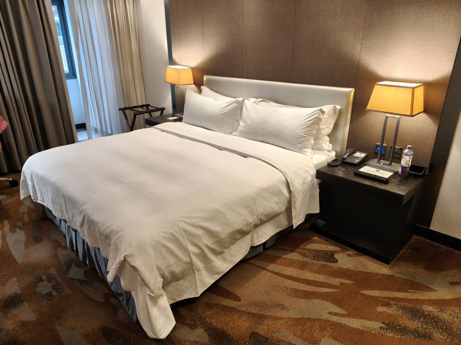 天閣酒店 台中館 THE Tango Hotels。天威客房、天鷹套房,房內迷你吧皆可免費使用、客房浴室皆附有按摩浴缸和電視喔! - 第25張圖 天閣酒店 台中館 THE Tango Hotels。天威客房、天鷹套房,房內迷你吧皆可免費使用、客房浴室皆附有按摩浴缸和電視喔!