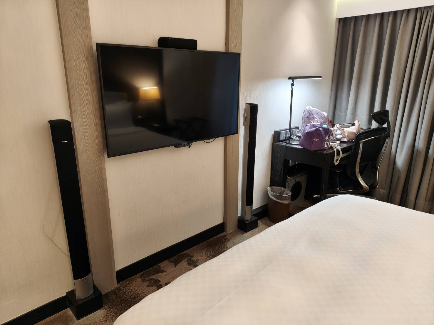 天閣酒店 台中館 THE Tango Hotels。天威客房、天鷹套房,房內迷你吧皆可免費使用、客房浴室皆附有按摩浴缸和電視喔! - 第26張圖 天閣酒店 台中館 THE Tango Hotels。天威客房、天鷹套房,房內迷你吧皆可免費使用、客房浴室皆附有按摩浴缸和電視喔!