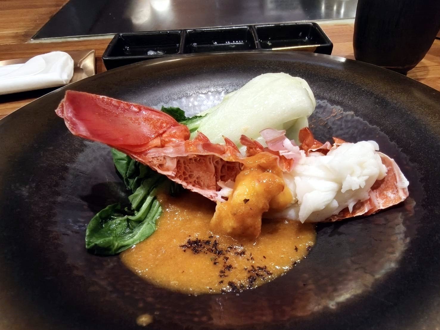 板橋美食|阪前鐵板燒-板橋民生店。A5和牛、龍蝦、鮑魚一餐全包!