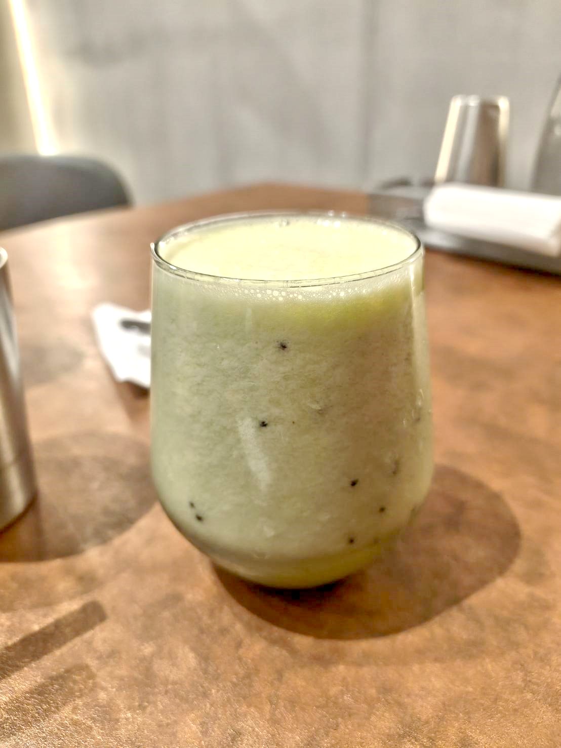 林口美食|Eat enjoy 美式廚房。蒜味辣椒羅勒海鮮義大利麵很夠味、薄片披薩最推薦!