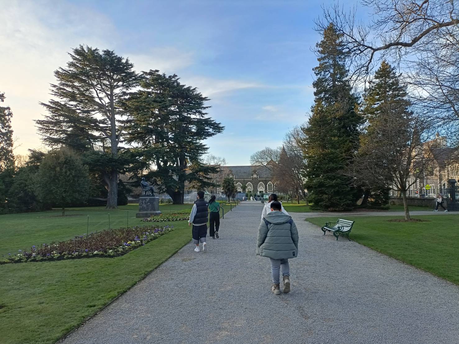 2025紐西蘭|基督城雅芳河撐篙船 Punting On The Avon、植物園 Botanic Gardens、紙教堂 Cardboard Cathedral