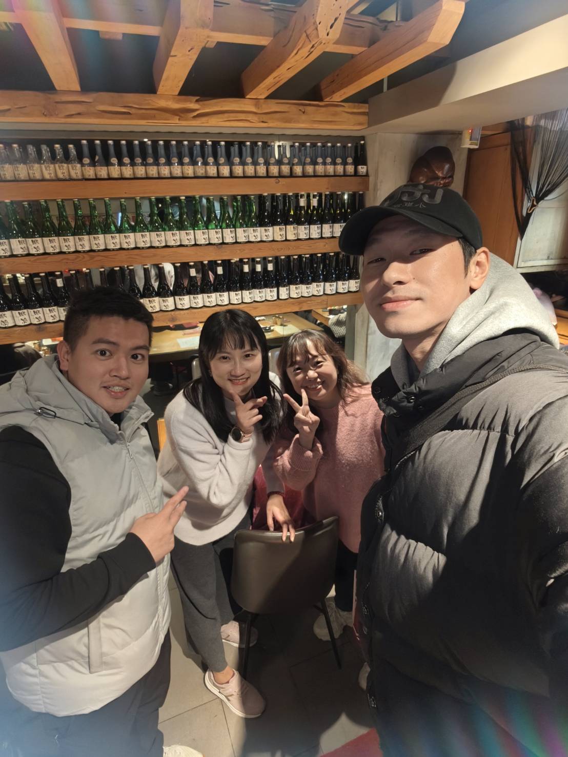 台北國父紀念館美食|金魚日本料理。生魚片套餐內含白飯、湯品、小菜、清蒸魚(每日不同)加上滿到掉出來生魚片!一套470元2個人吃都沒有問題!
