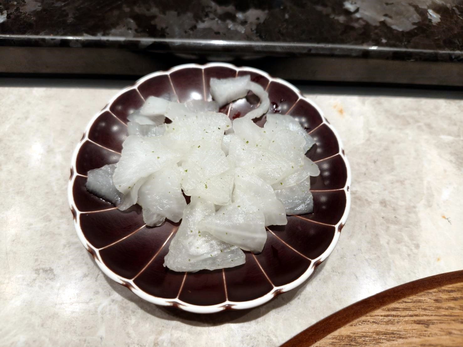 板橋美食|初魚鐵板料亭 -板橋大遠百店。無菜單鐵板料理1880元+10%，須事先訂位付全款!