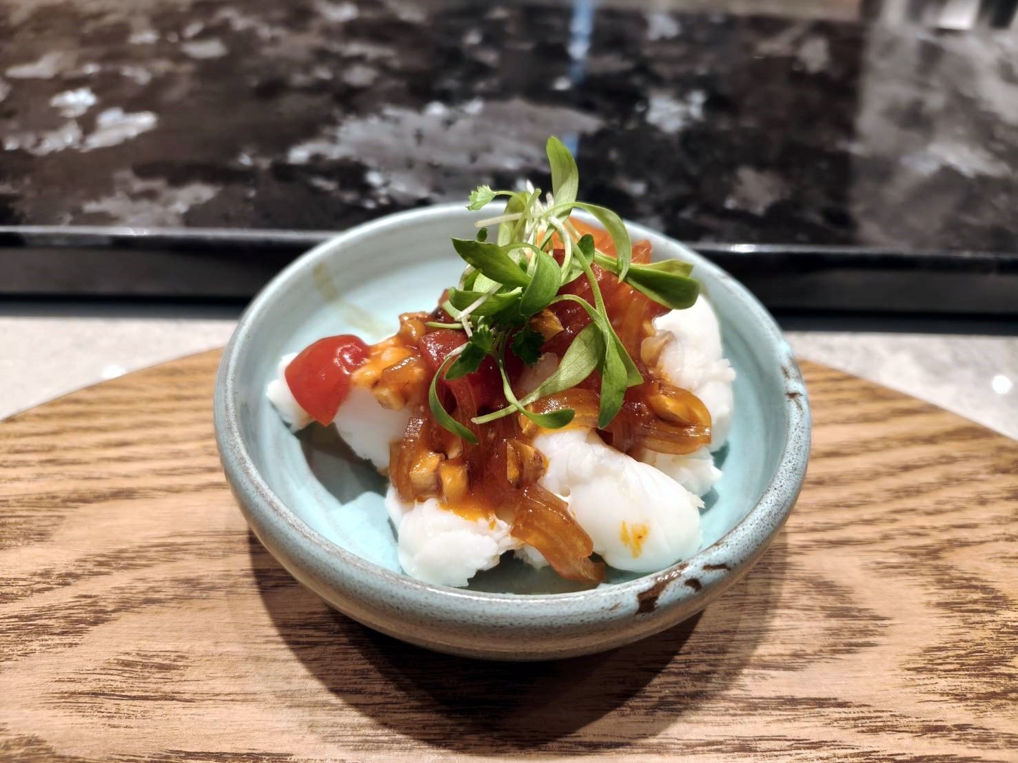 板橋美食|初魚鐵板料亭 -板橋大遠百店。無菜單鐵板料理1880元+10%，須事先訂位付全款!