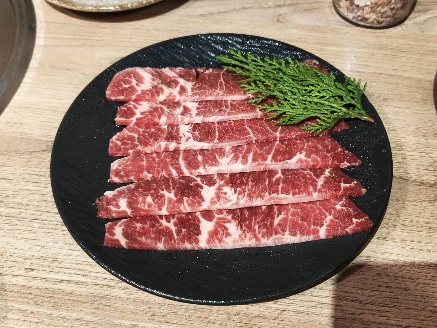 台中燒肉|澄居烤物燒肉-漢口店。中高價位、中高品質、中高食材~會再二訪!