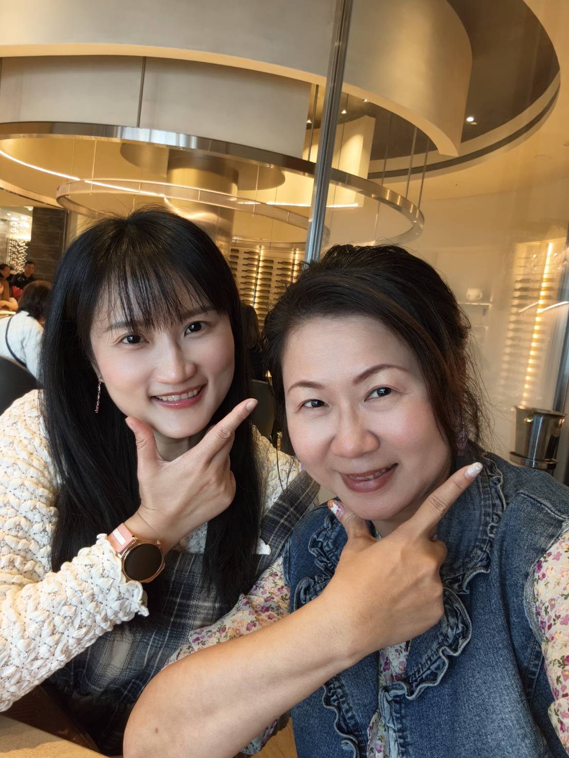 台北信義區美食|樂葵法式鐵板燒 台北微風南山店。套餐1650元+10%訂位時需付全額，食材新鮮、品質佳!服務有待加強~進步空間很大!