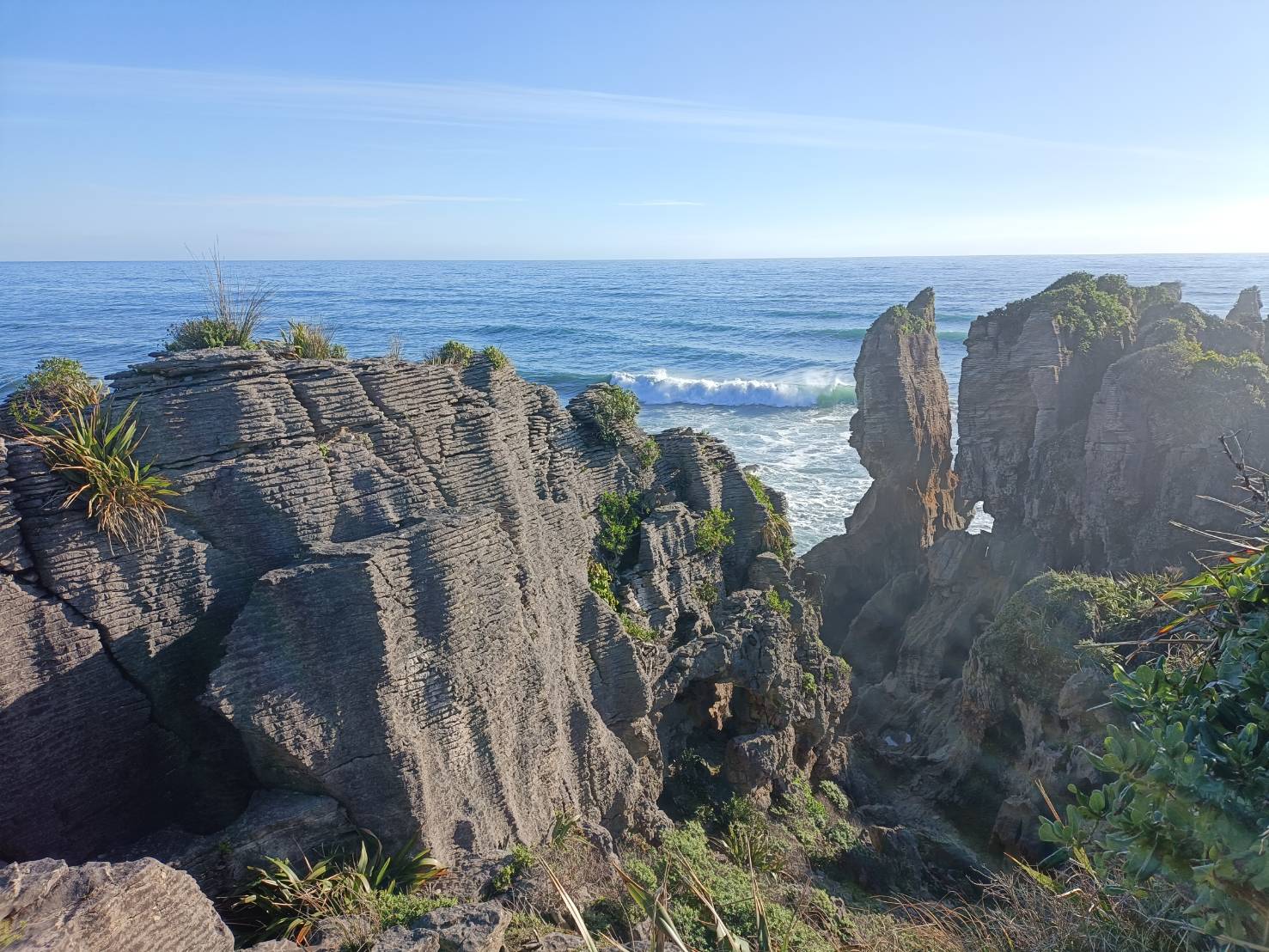 2025紐西蘭|Pancake Rocks and Blowholes Track 普納凱基 千層石岩。再次見識到大自然的鬼斧神工!