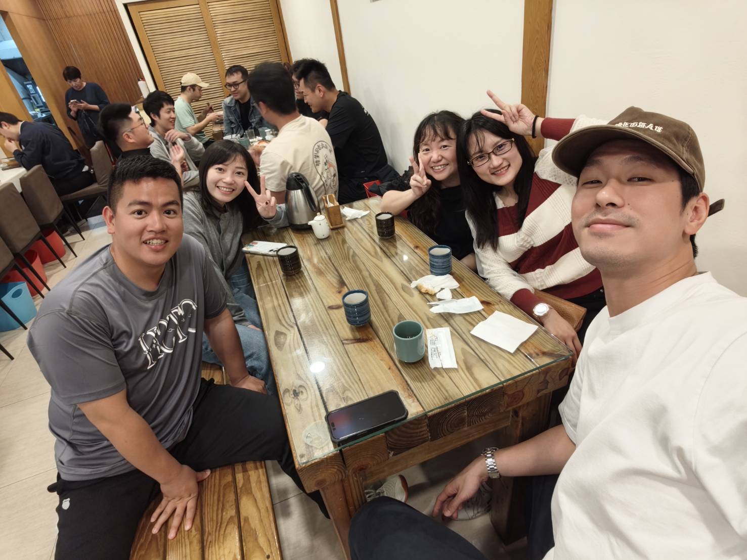 中和美食|二男小家料理。男子漢海鮮丼一碗什麼好料都吃的到才390元!