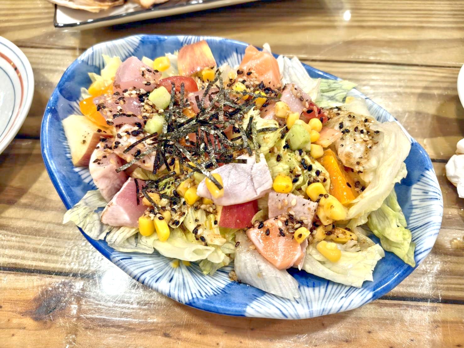 中和美食|二男小家料理。男子漢海鮮丼一碗什麼好料都吃的到才390元!