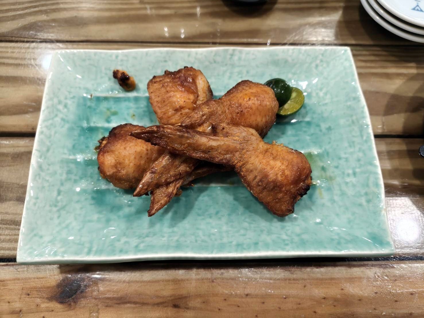 中和美食|二男小家料理。男子漢海鮮丼一碗什麼好料都吃的到才390元!