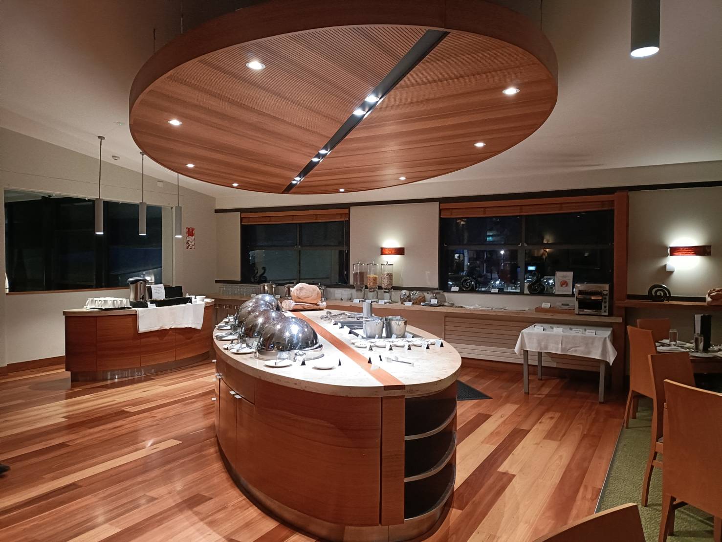 2025紐西蘭|特瓦諾伊森林酒店 Legacy Te Waonui Hotel Franz Josef。一泊二食~西式排餐+自助式早餐