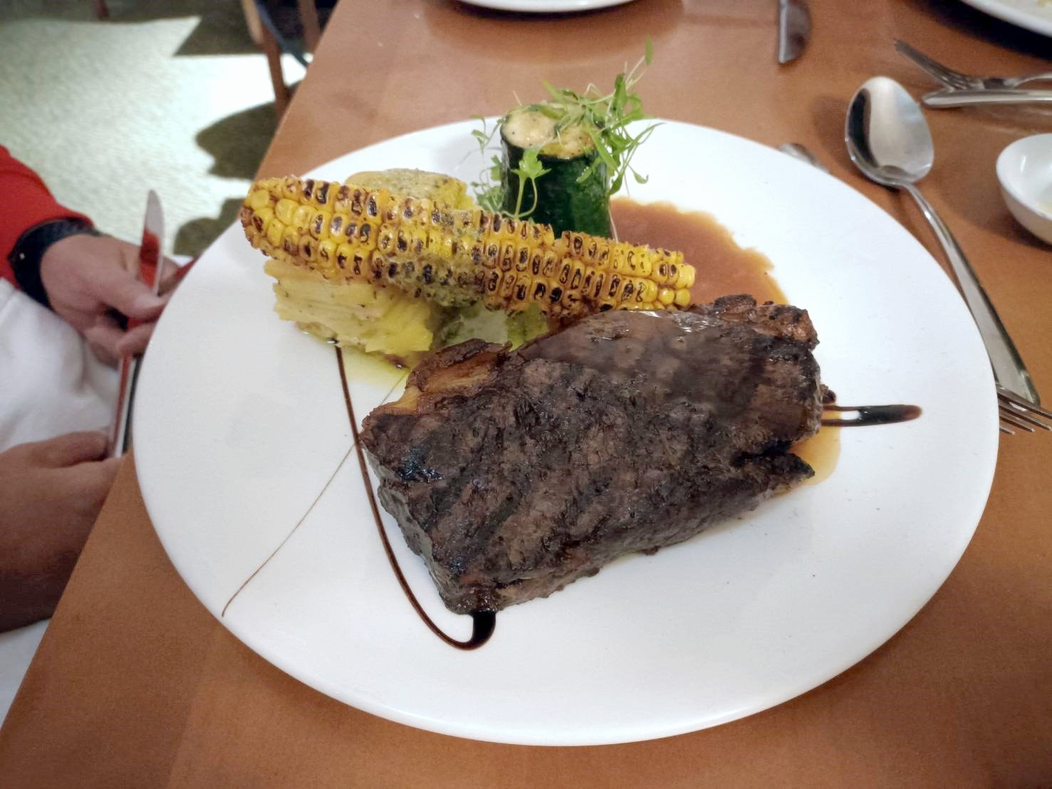 2025紐西蘭|特瓦諾伊森林酒店 Legacy Te Waonui Hotel Franz Josef。一泊二食~西式排餐+自助式早餐