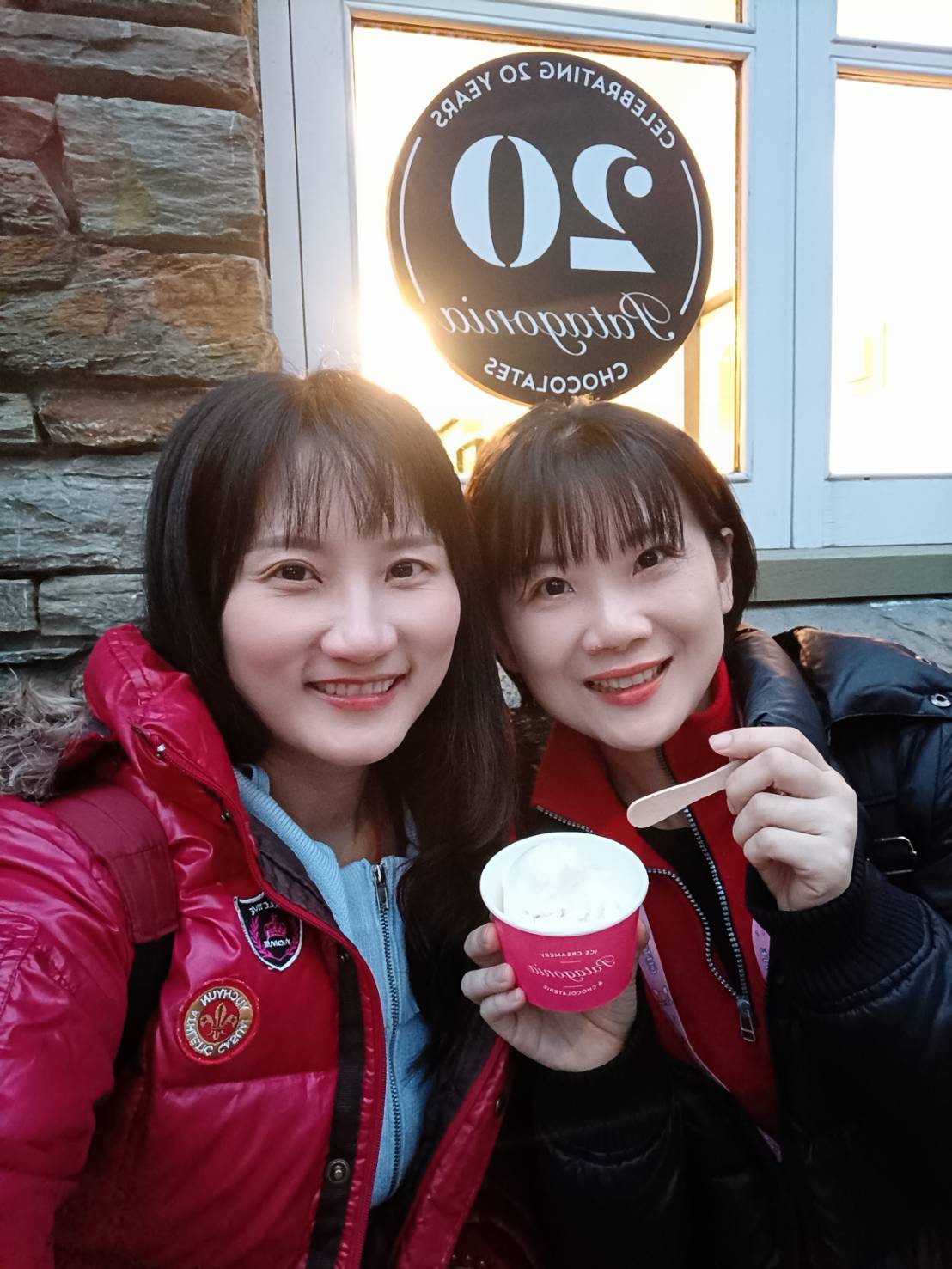 2025紐西蘭|弗朗茲約瑟夫觀景台~欣賞冰舌!箭鎮Arrowtown吃紐西蘭人氣冰淇淋Patagonia Chocolates!晚餐在皇后鎮Queenstown的Lone Star Queenstown吃豬肋排!