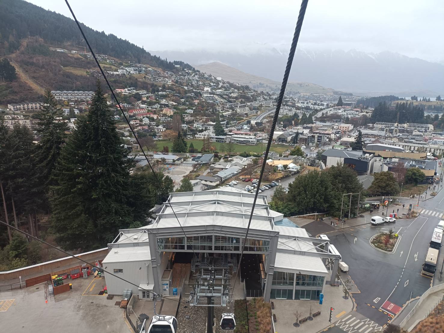 2025紐西蘭|天空纜車 Skyline Queenstown、溜溜車/斜坡滑車 Skyline Gondola & Luge、Stratosfare Restaurant & Bar 自助餐。 - 第5張圖 2025紐西蘭|天空纜車 Skyline Queenstown、溜溜車/斜坡滑車 Skyline Gondola & Luge、Stratosfare Restaurant & Bar 自助餐。