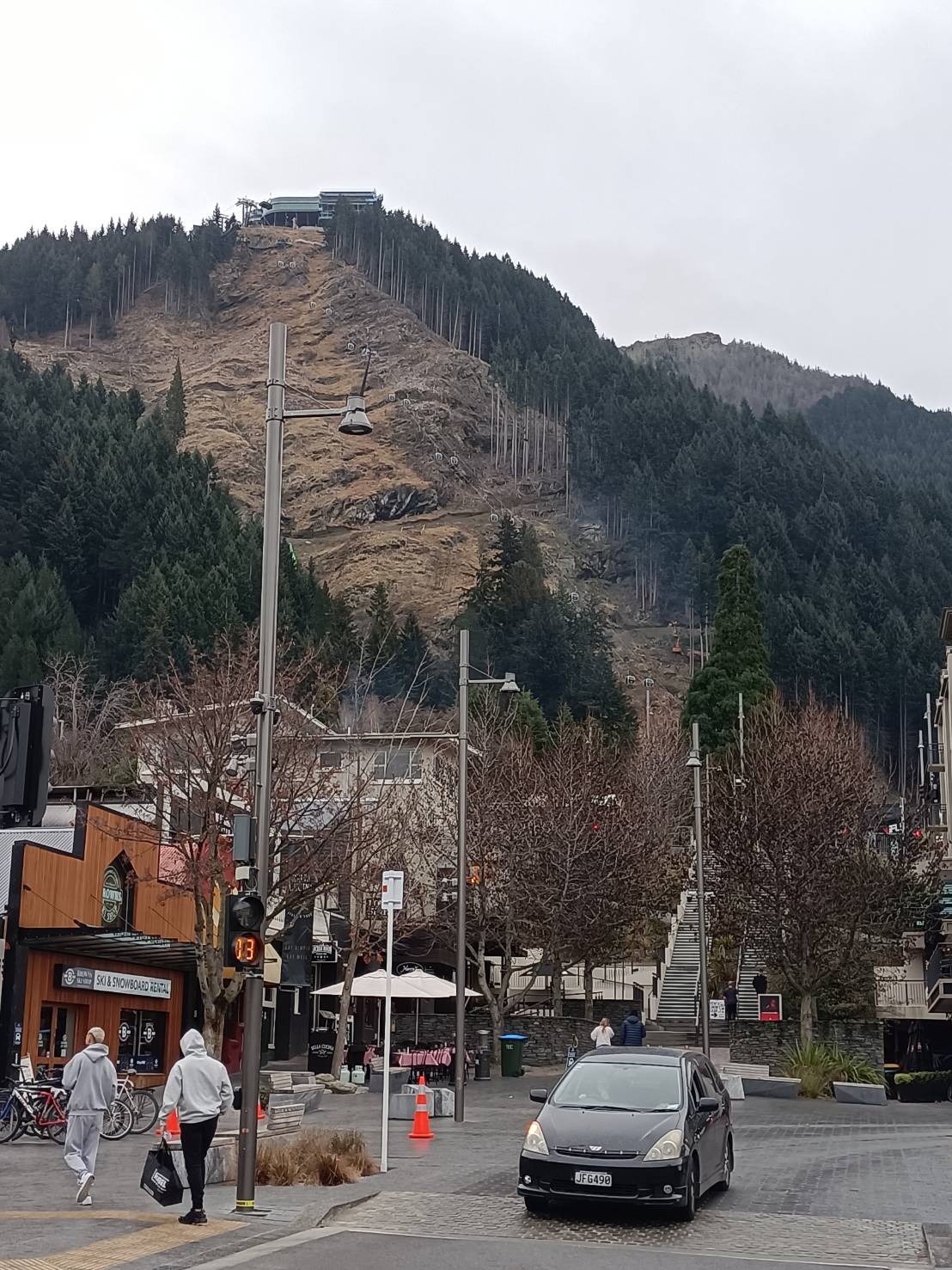2025紐西蘭|天空纜車 Skyline Queenstown、溜溜車/斜坡滑車 Skyline Gondola & Luge、Stratosfare Restaurant & Bar 自助餐。 - 第1張圖 2025紐西蘭|天空纜車 Skyline Queenstown、溜溜車/斜坡滑車 Skyline Gondola & Luge、Stratosfare Restaurant & Bar 自助餐。
