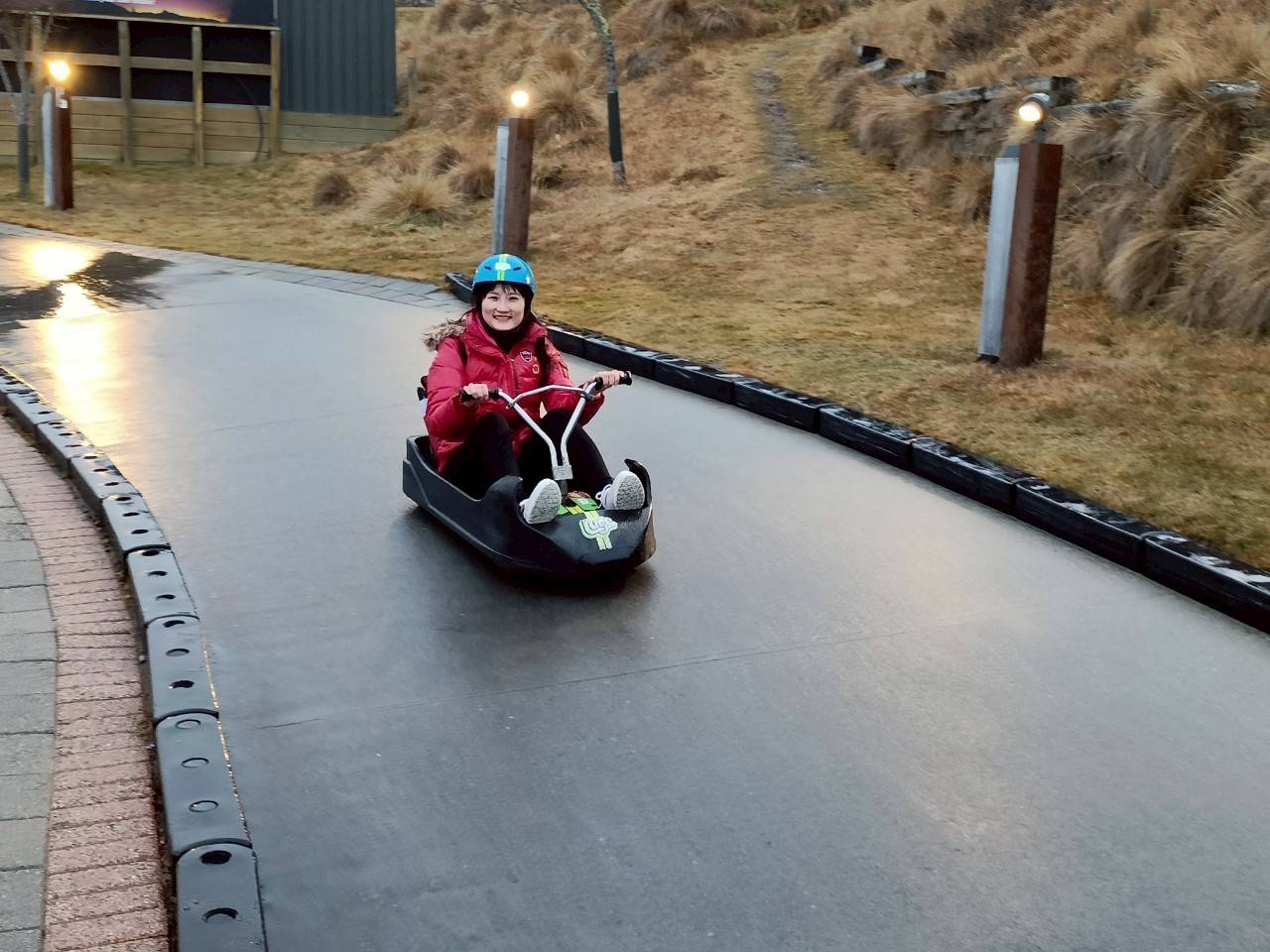 2025紐西蘭|天空纜車 Skyline Queenstown、溜溜車/斜坡滑車 Skyline Gondola & Luge、Stratosfare Restaurant & Bar 自助餐。 - 第10張圖 2025紐西蘭|天空纜車 Skyline Queenstown、溜溜車/斜坡滑車 Skyline Gondola & Luge、Stratosfare Restaurant & Bar 自助餐。