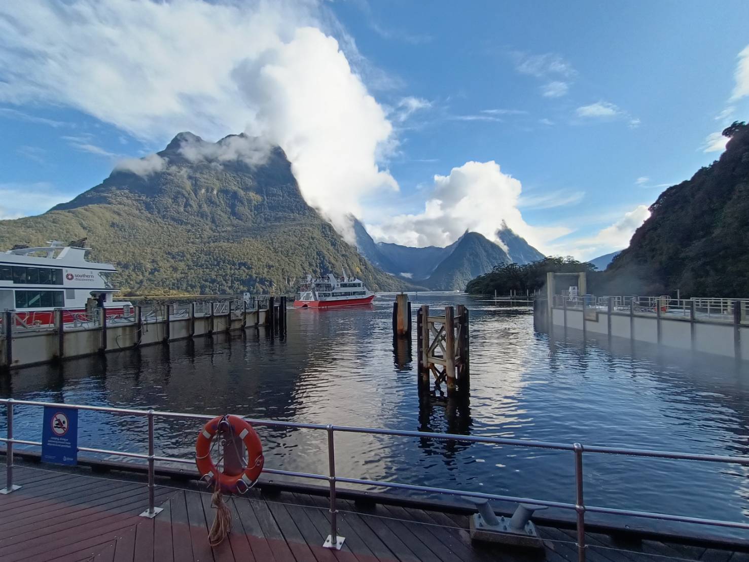 2025紐西蘭|米佛峽灣 Milford Sound/Piopiotahi~遊船海上巡航~美到無遠弗屆! - 第1張圖 2025紐西蘭|米佛峽灣 Milford Sound/Piopiotahi~遊船海上巡航~美到無遠弗屆!