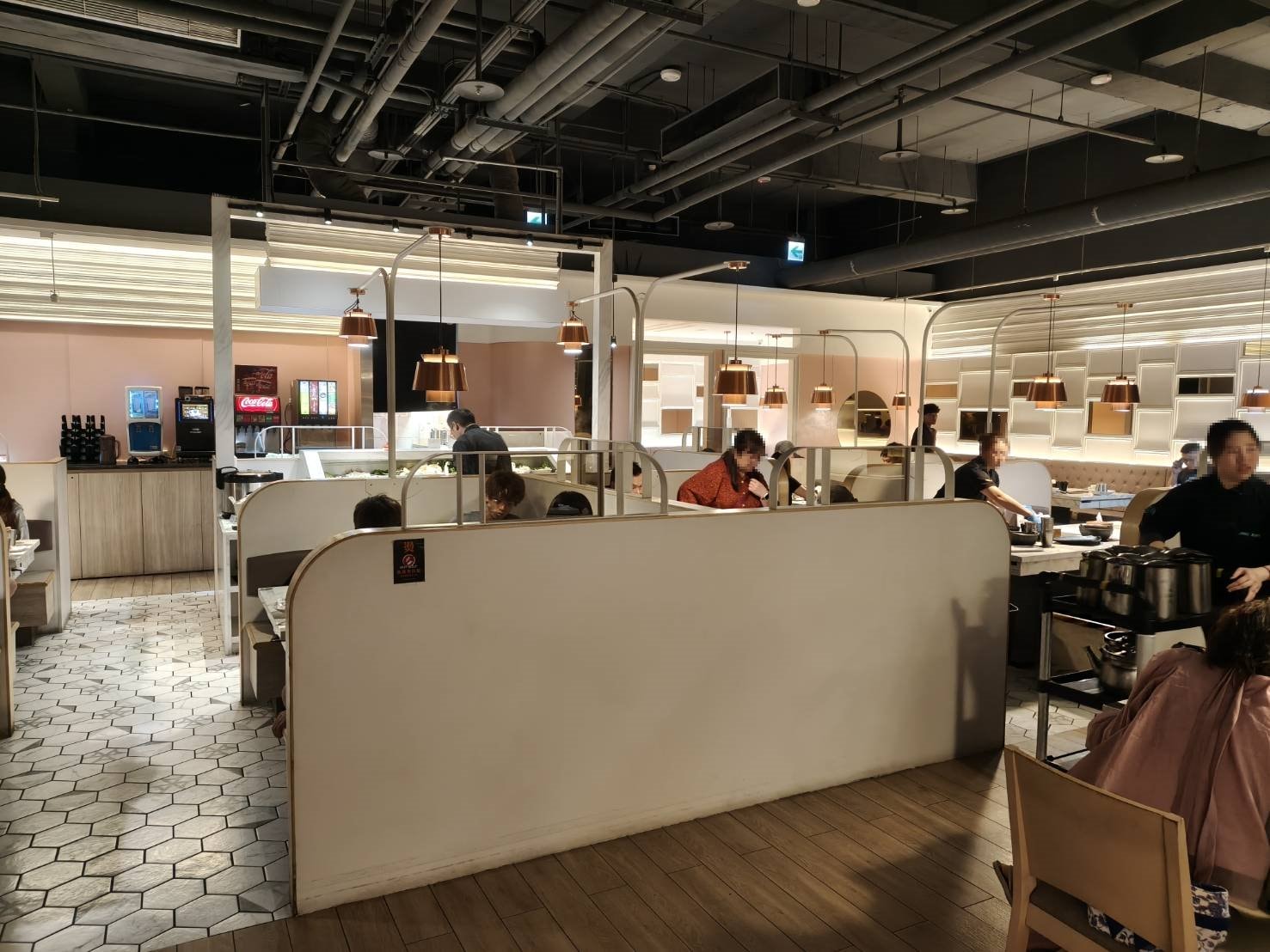 樹林秀泰美食|築間幸福鍋物樹林秀泰店。凡點套餐即可享蔬菜吧、飲料吧、冰淇淋無限享用! - 第3張圖 樹林秀泰美食|築間幸福鍋物樹林秀泰店。凡點套餐即可享蔬菜吧、飲料吧、冰淇淋無限享用!