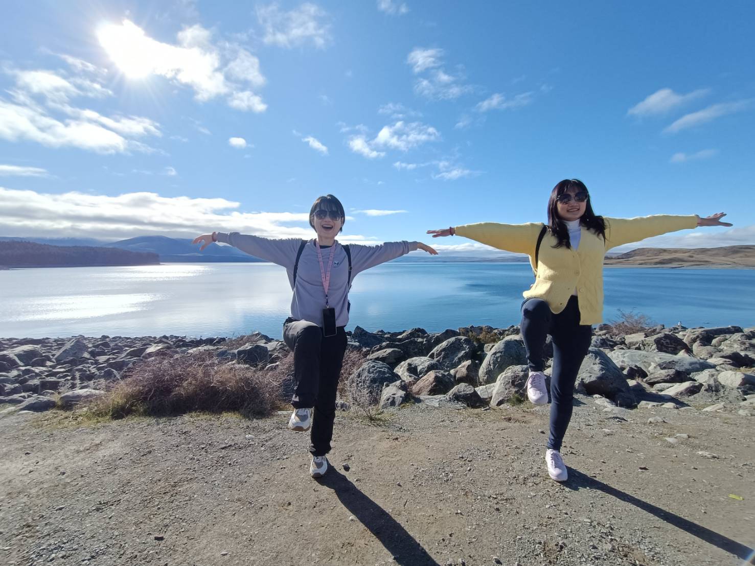 2025紐西蘭|普卡基湖遊客中心 Punatahu Visitor Center。Mt Cook Alpine Salmon Shop 冰川水養殖的鮭魚鮮甜無腥味!還帶有奶香喔!卡瓦勞大橋 Kawarau Bridge 滑索初體驗~好玩又過癮呀! - 第6張圖 2025紐西蘭|普卡基湖遊客中心 Punatahu Visitor Center。Mt Cook Alpine Salmon Shop 冰川水養殖的鮭魚鮮甜無腥味!還帶有奶香喔!卡瓦勞大橋 Kawarau Bridge 滑索初體驗~好玩又過癮呀!