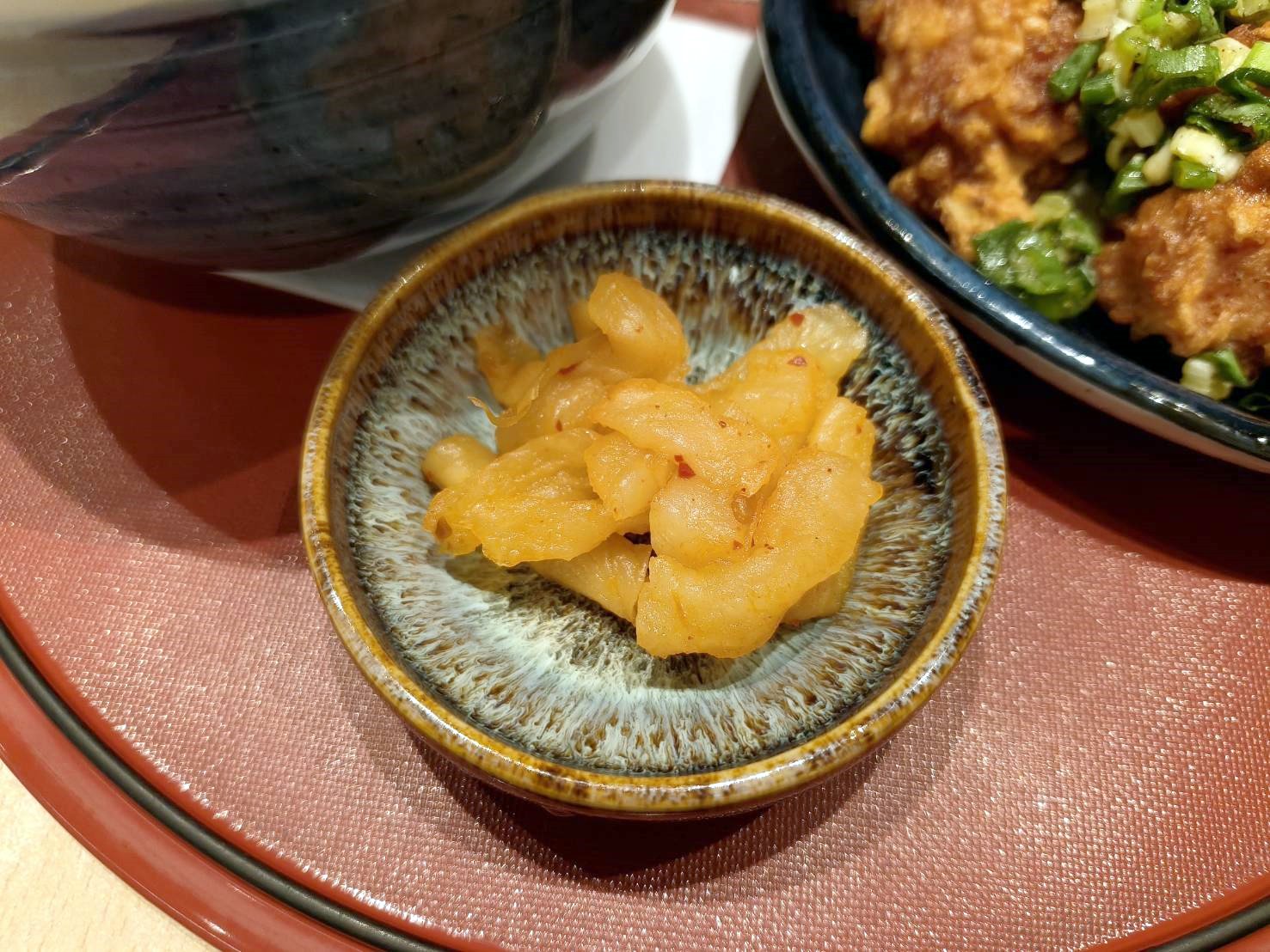 板橋美食|山頭火拉麵-板橋大遠百店。蔥鹽炸雞~愛吃蔥花的朋友一定要點!