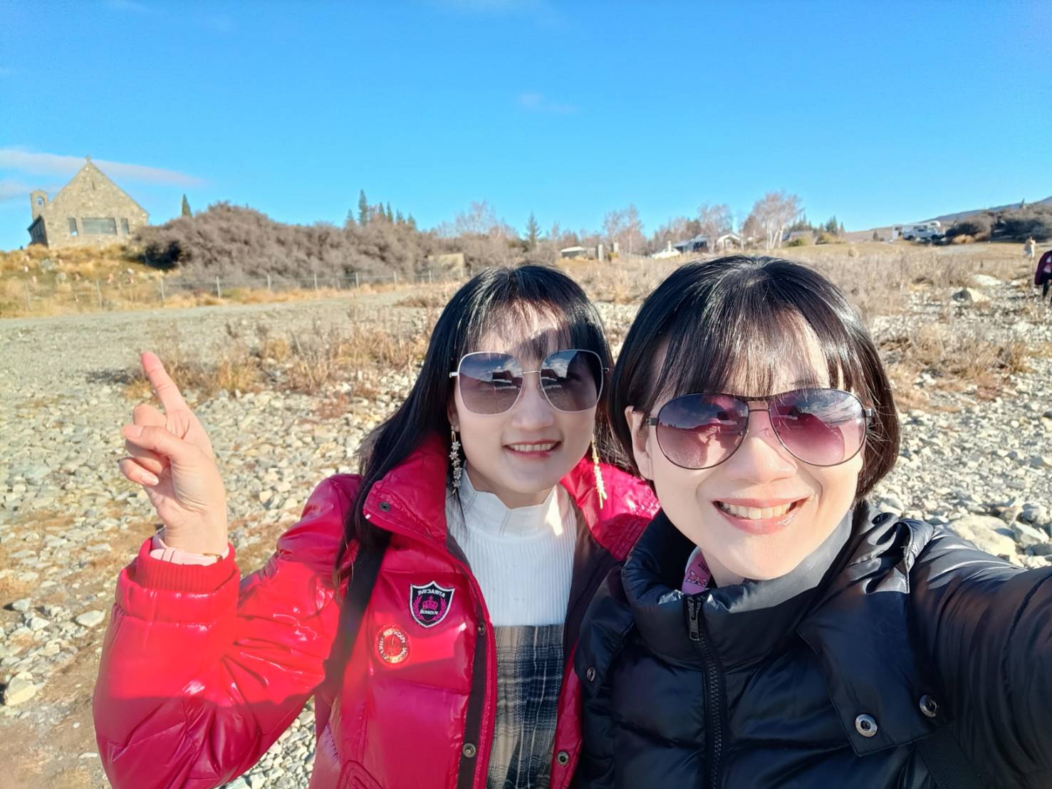 2025紐西蘭|蒂卡波湖 Lake Tekapo白色拱橋、好牧羊人教堂