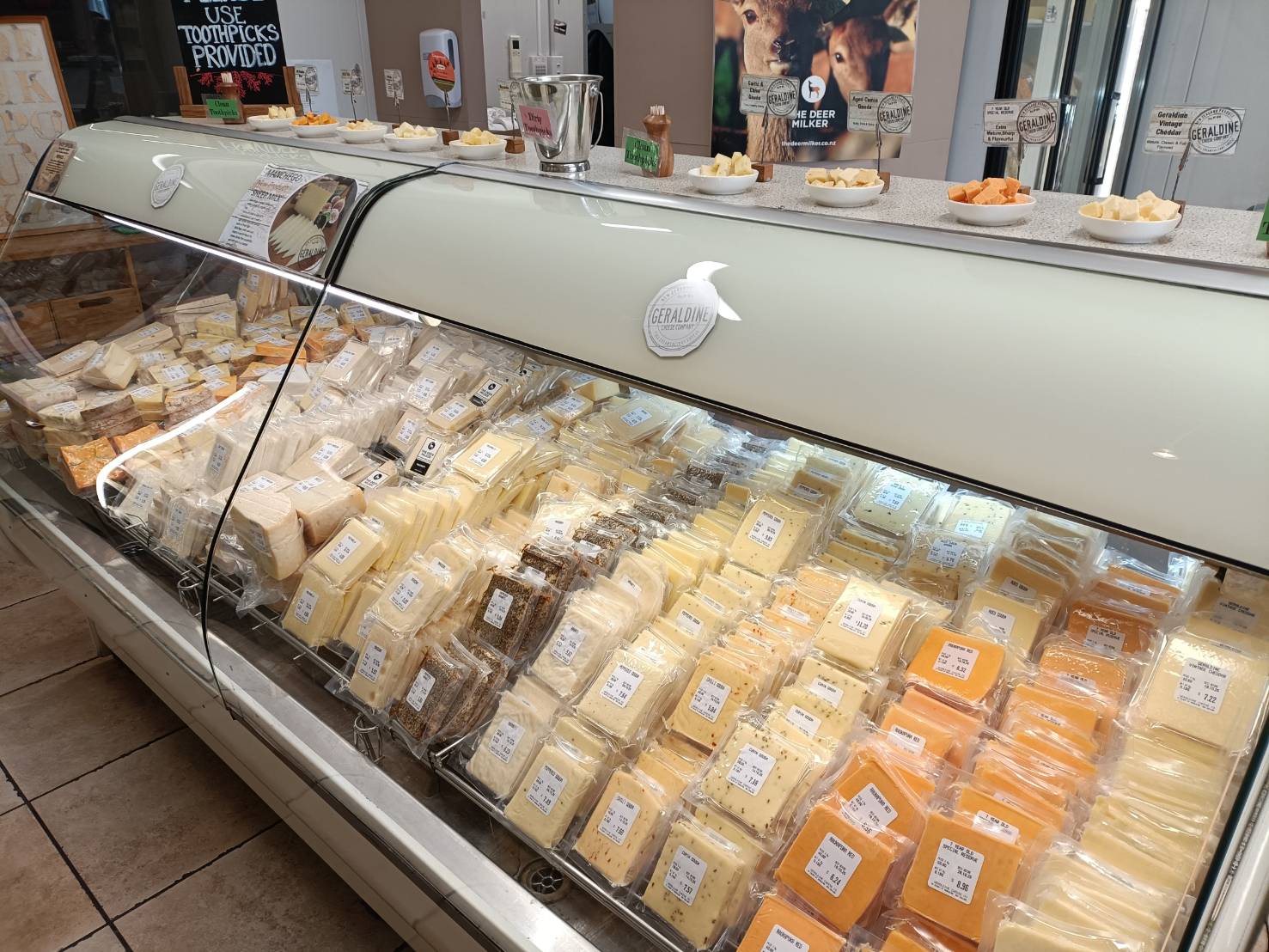 2025紐西蘭|Geraldine Cheese Company 起司工坊、Farmers Corner 農夫角落，購物用餐一次搞定!