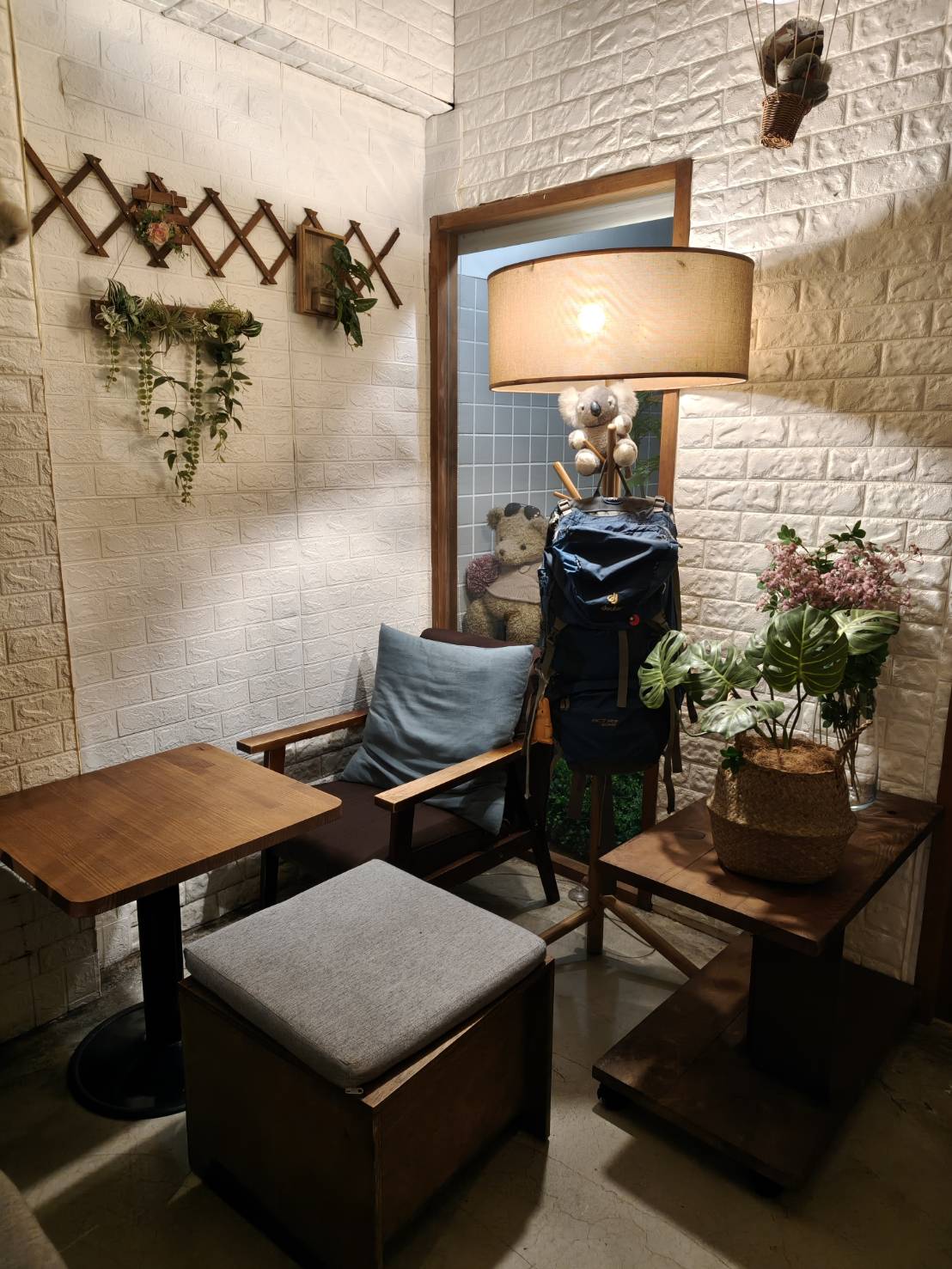 台北中山區咖啡廳|澳氏咖啡 Aussie Cafe。進入餐廳開啟前往澳洲的任意門，享受澳式餐點與美食!