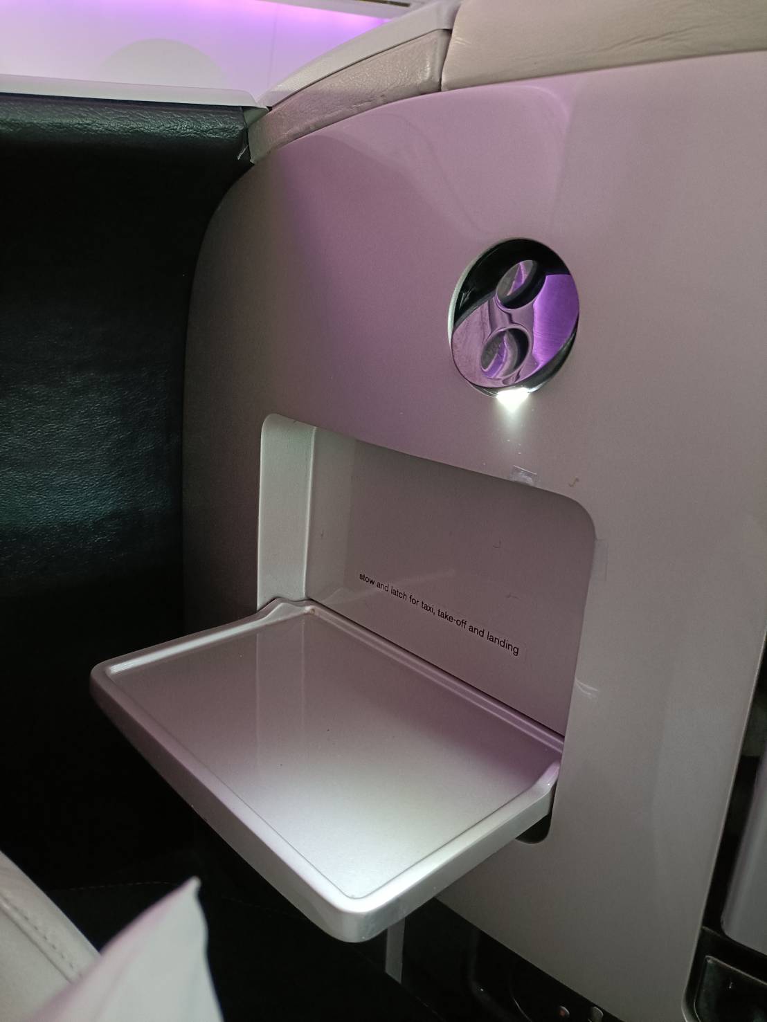 2025紐西蘭|紐西蘭航空Boeing 787-9 V2全躺平式商務艙!NZ 77航班奧克蘭直飛台北。 - 第6張圖 2025紐西蘭|紐西蘭航空Boeing 787-9 V2全躺平式商務艙!NZ 77航班奧克蘭直飛台北。